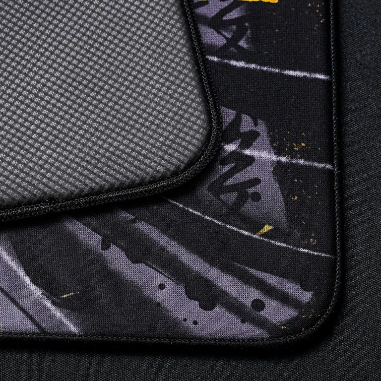 WL QISHA 七殺 Mousepad 1